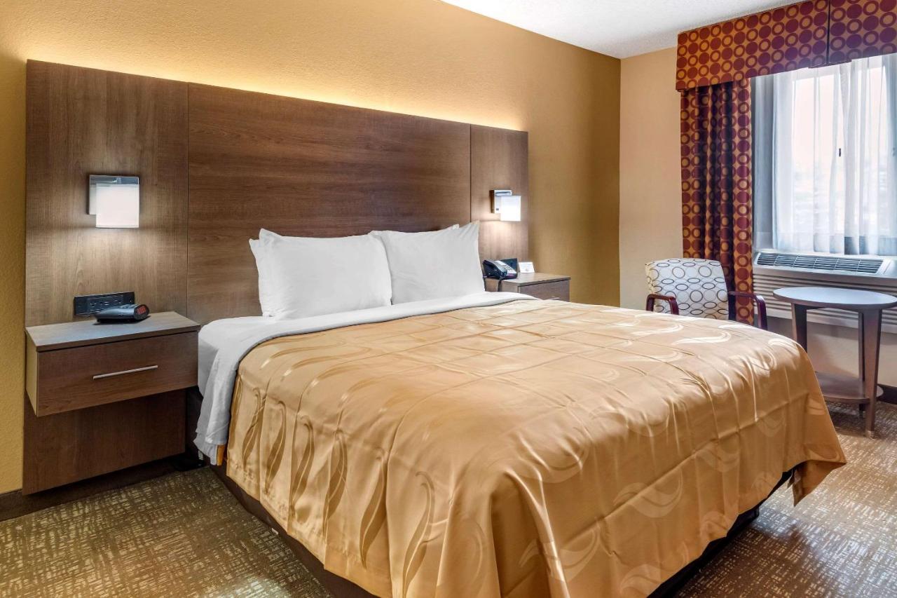 Quality Inn Санфорд Екстериор снимка